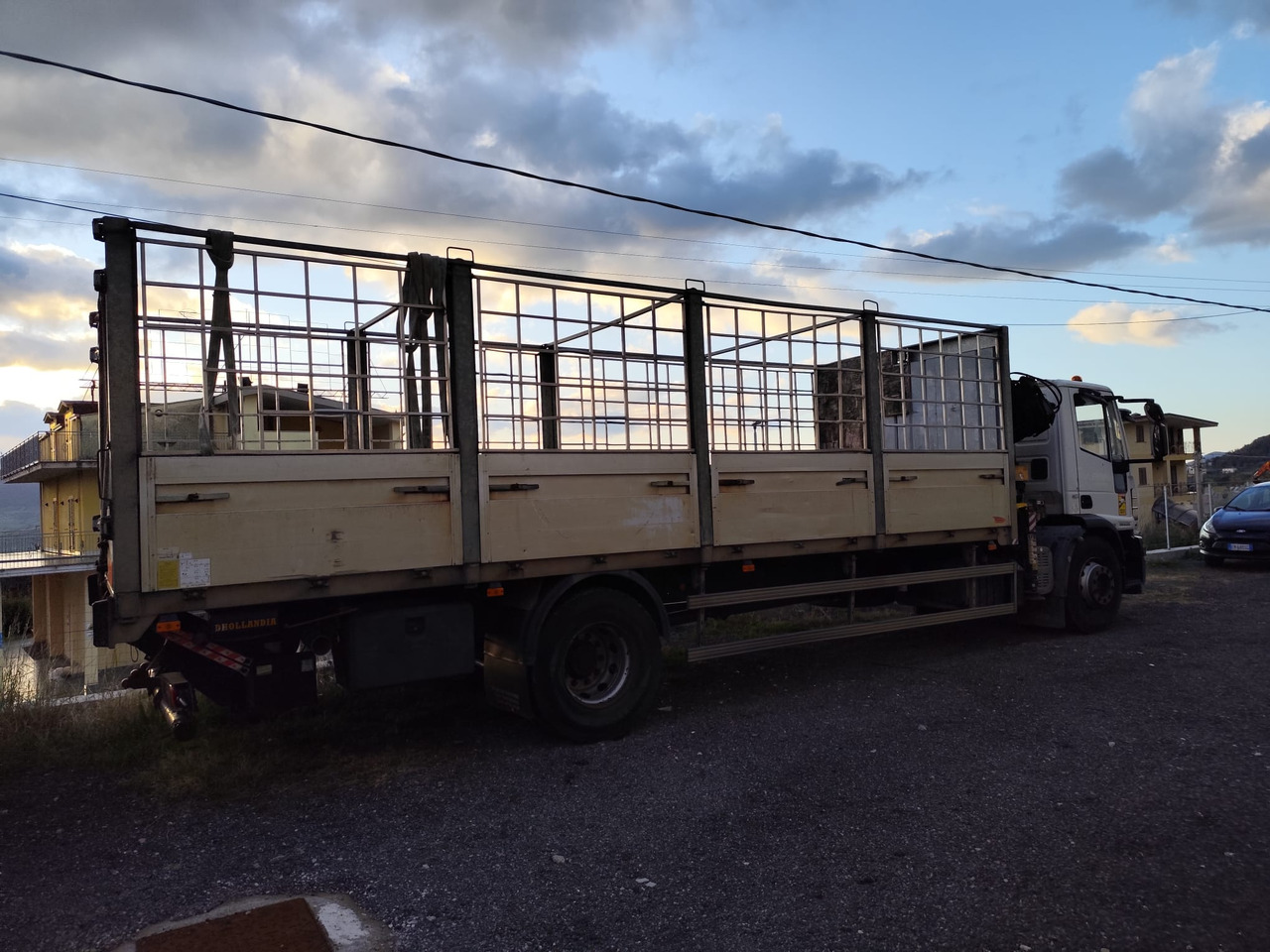 IVECO EUROCARGO 180E25 - Camión grúa, Camión grúa: foto 2 IVECO EUROCARGO 180E25 - Camión grúa, Camión grúa: foto 2