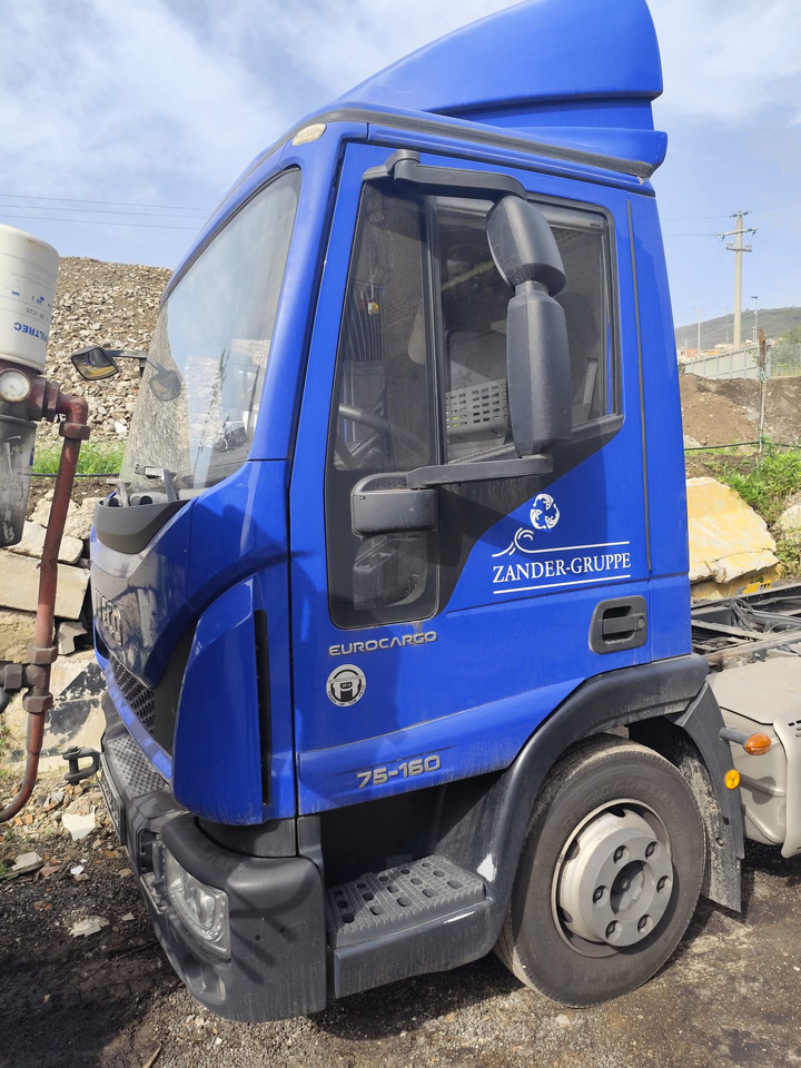 IVECO EUROCARGO 75-160 - Camión chasis, Camión grúa: foto 3 IVECO EUROCARGO 75-160 - Camión chasis, Camión grúa: foto 3