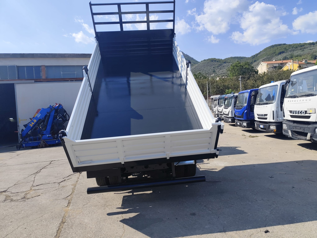 Camión chasis IVECO EUROCARGO 80-190: foto 40