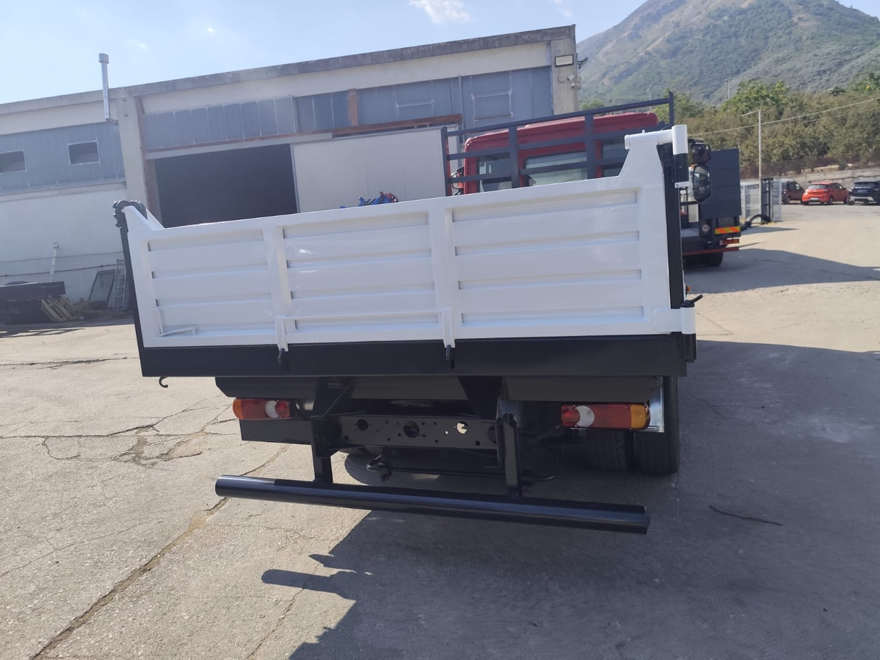 Camión chasis IVECO EUROCARGO 80-190: foto 9