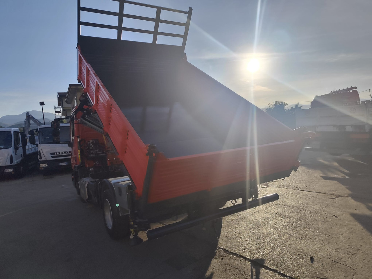 Camión grúa, Camión volquete IVECO EUROCARGO 80-190: foto 30 Camión grúa, Camión volquete IVECO EUROCARGO 80-190: foto 30