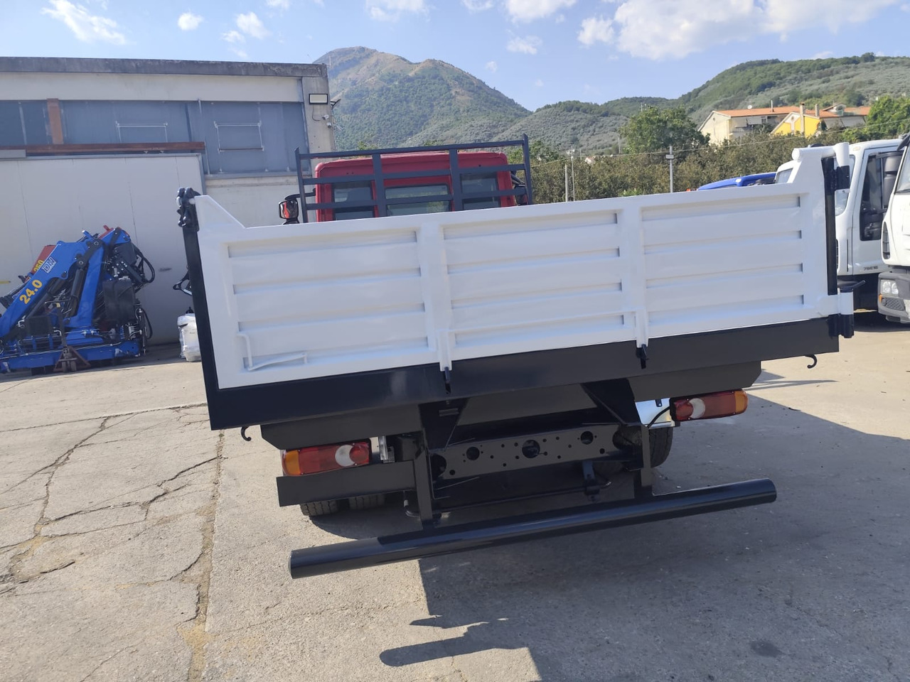 Camión chasis IVECO EUROCARGO 80-190: foto 7