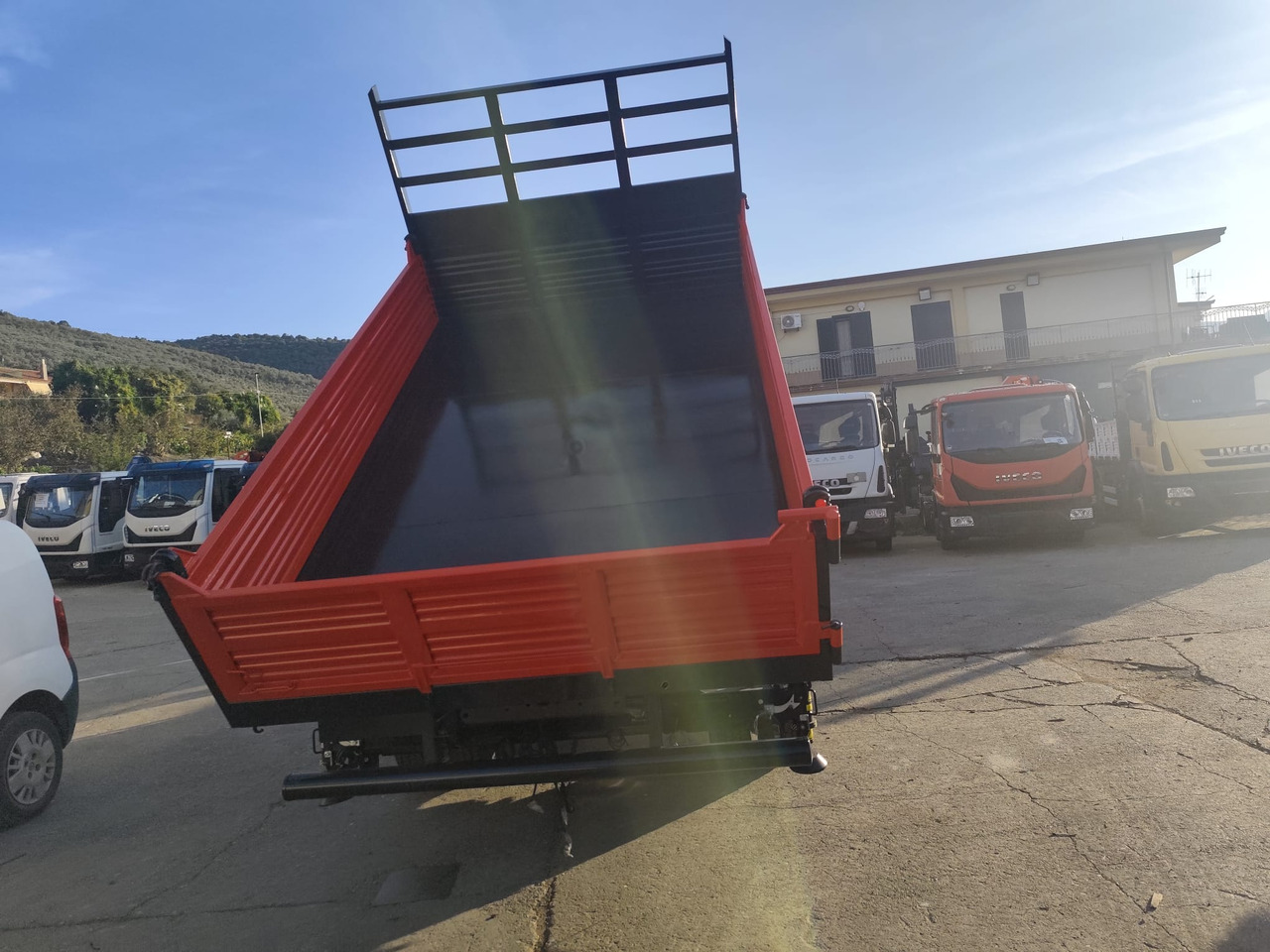 Camión grúa, Camión volquete IVECO EUROCARGO 80-190: foto 32 Camión grúa, Camión volquete IVECO EUROCARGO 80-190: foto 32