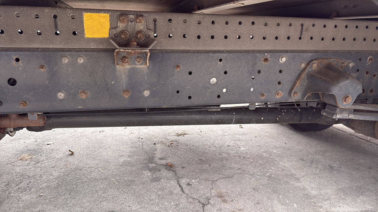 IVECO EUROCARGO 80-190 - Camión chasis: foto 3 IVECO EUROCARGO 80-190 - Camión chasis: foto 3