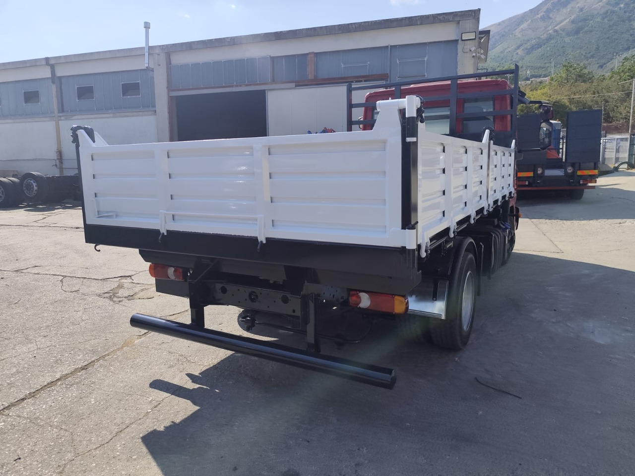Camión chasis IVECO EUROCARGO 80-190: foto 10