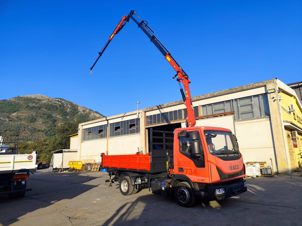 Camión grúa, Camión volquete IVECO EUROCARGO 80-190: foto 9 Camión grúa, Camión volquete IVECO EUROCARGO 80-190: foto 9