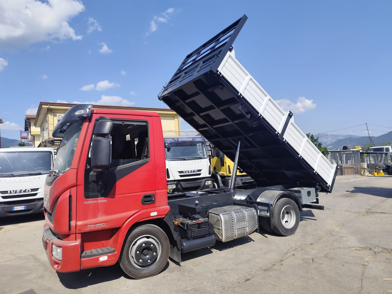 Camión chasis IVECO EUROCARGO 80-190: foto 32