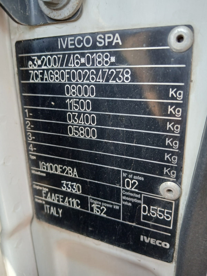 IVECO EUROCARGO 80-210 - Camión grúa: foto 2 IVECO EUROCARGO 80-210 - Camión grúa: foto 2