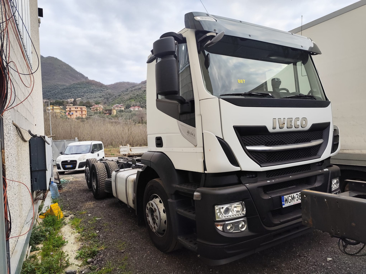 IVECO STRALIS AD 260S31 XP - Camión chasis: foto 1 IVECO STRALIS AD 260S31 XP - Camión chasis: foto 1