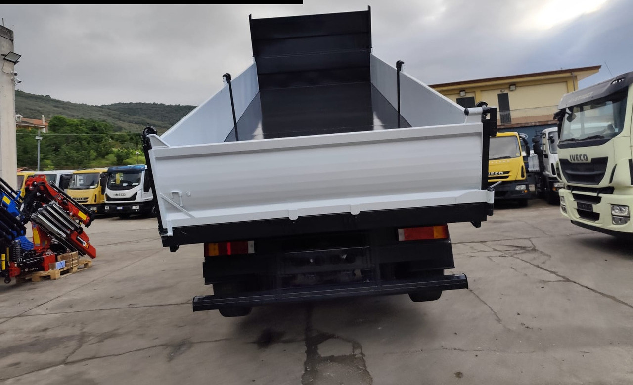 IVECO STRALIS AD 260S31 XP - Camión volquete: foto 4 IVECO STRALIS AD 260S31 XP - Camión volquete: foto 4