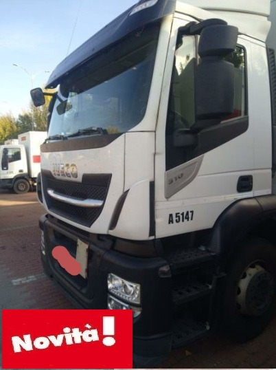 IVECO STRALIS AD 260S31 XP - Camión caja cerrada: foto 1 IVECO STRALIS AD 260S31 XP - Camión caja cerrada: foto 1
