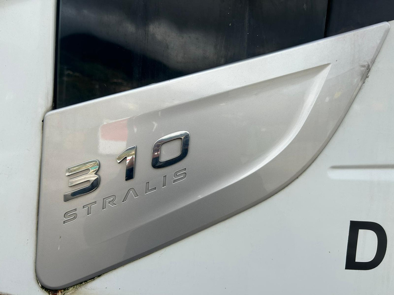 Camión chasis IVECO STRALIS AD 260S31 XP: foto 23