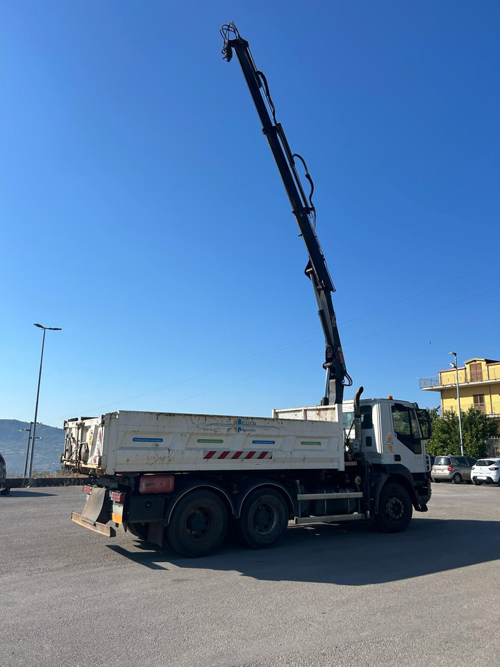 IVECO TRAKKER 260T36 - Camión grúa, Camión volquete: foto 4 IVECO TRAKKER 260T36 - Camión grúa, Camión volquete: foto 4