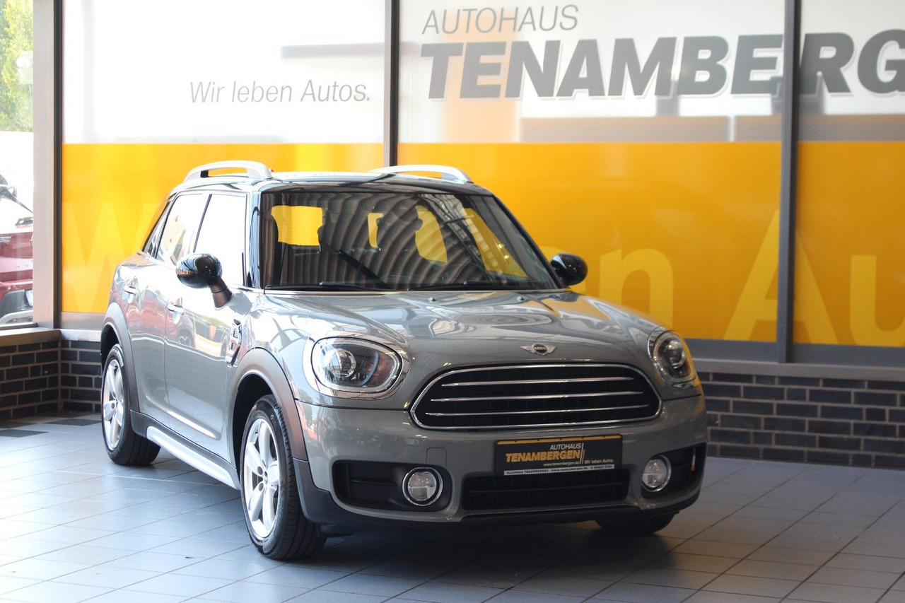 MINI Cooper D Countryman Pepper Navi Klimaaut. PDC - Coche: foto 2 MINI Cooper D Countryman Pepper Navi Klimaaut. PDC - Coche: foto 2