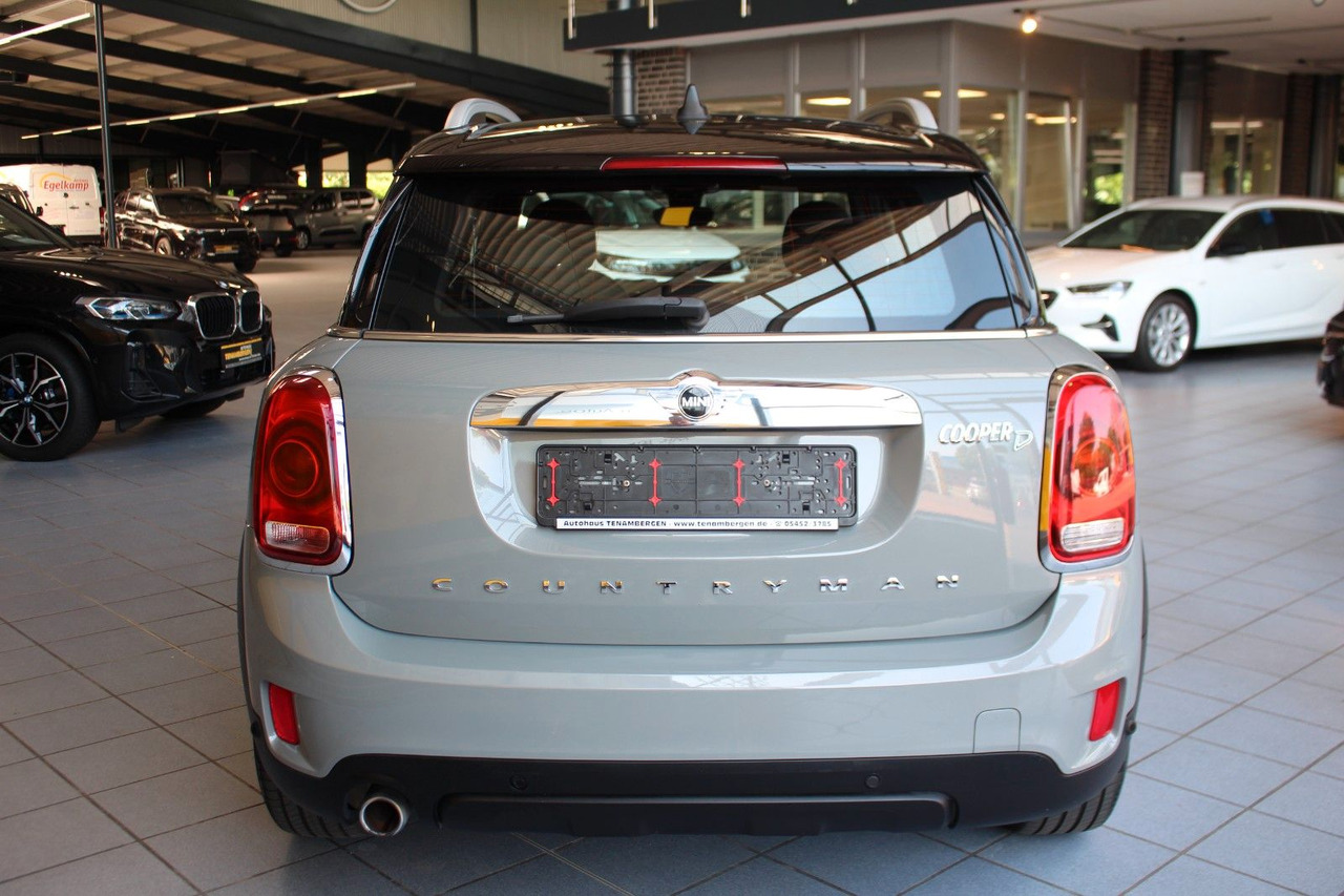 MINI Cooper D Countryman Pepper Navi Klimaaut. PDC - Coche: foto 5 MINI Cooper D Countryman Pepper Navi Klimaaut. PDC - Coche: foto 5