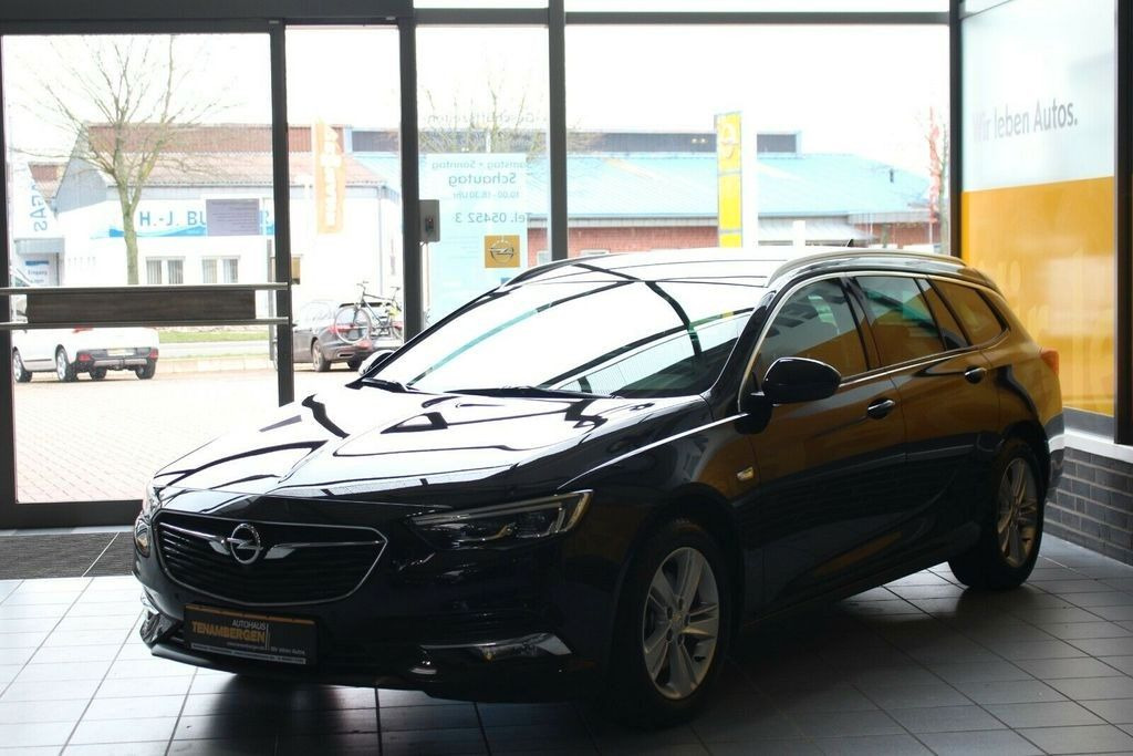 Opel Insignia B Sports Tourer 4x4 INNOVATION - Coche: foto 5 Opel Insignia B Sports Tourer 4x4 INNOVATION - Coche: foto 5