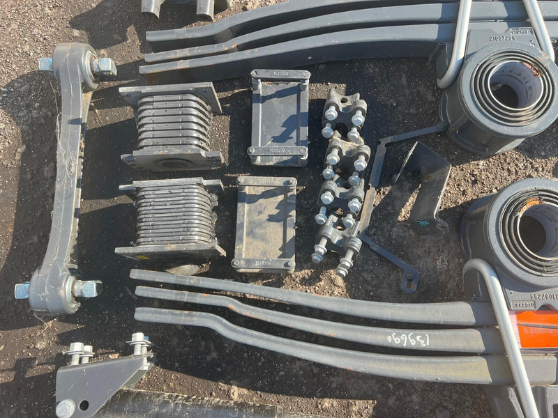 Volvo FH4 - Suspensión de ballestas: foto 2 Volvo FH4 - Suspensión de ballestas: foto 2