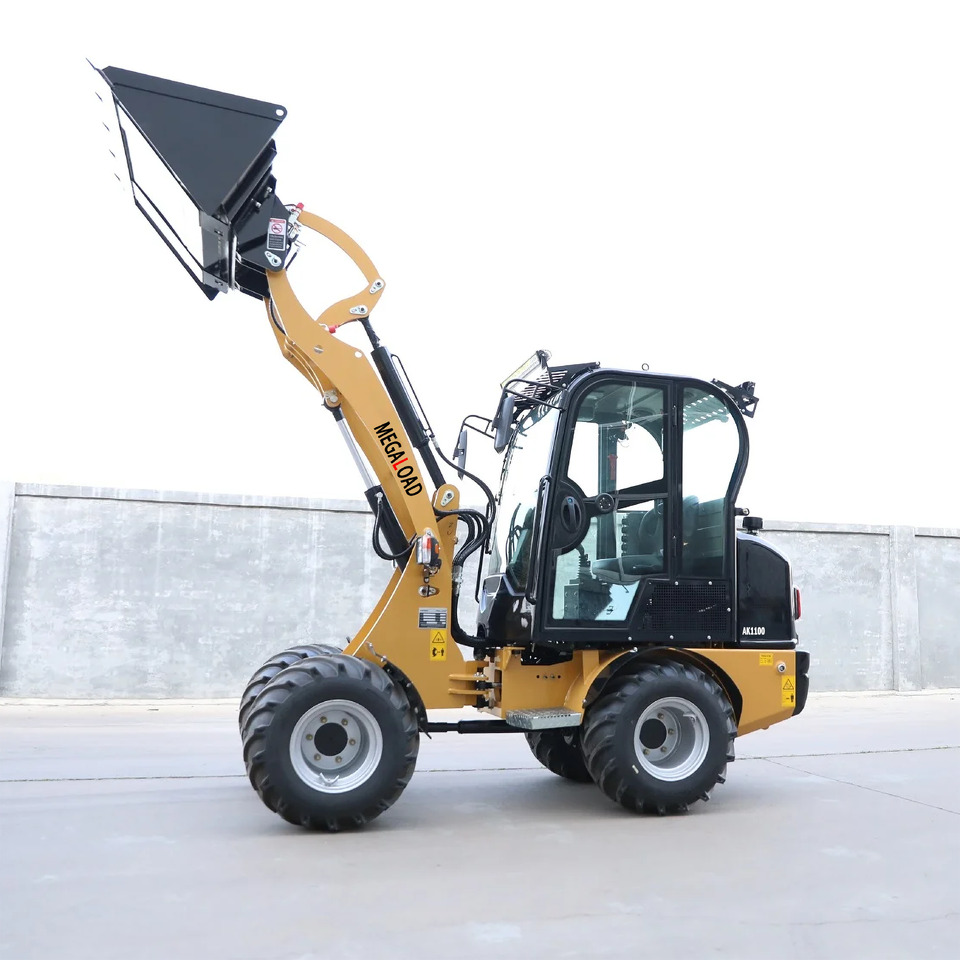 MEGALOAD AK1100 Compact Wheel Loader CE certification Kubota Engine chargeuse su AK1100 - Cargadora de ruedas: foto 2 MEGALOAD AK1100 Compact Wheel Loader CE certification Kubota Engine chargeuse su AK1100 - Cargadora de ruedas: foto 2