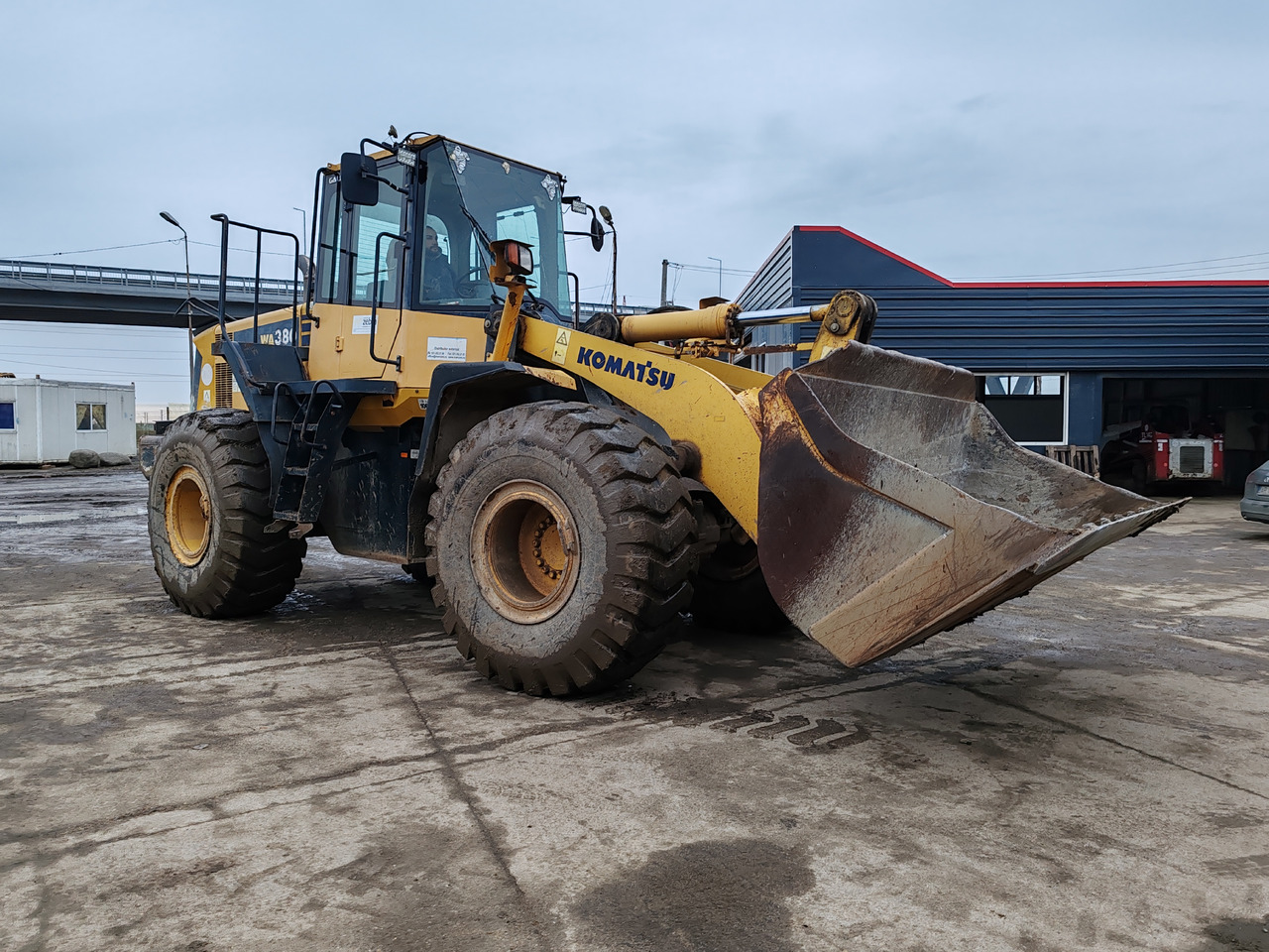 KOMATSU WA 380-S - Cargadora de ruedas: foto 2 KOMATSU WA 380-S - Cargadora de ruedas: foto 2