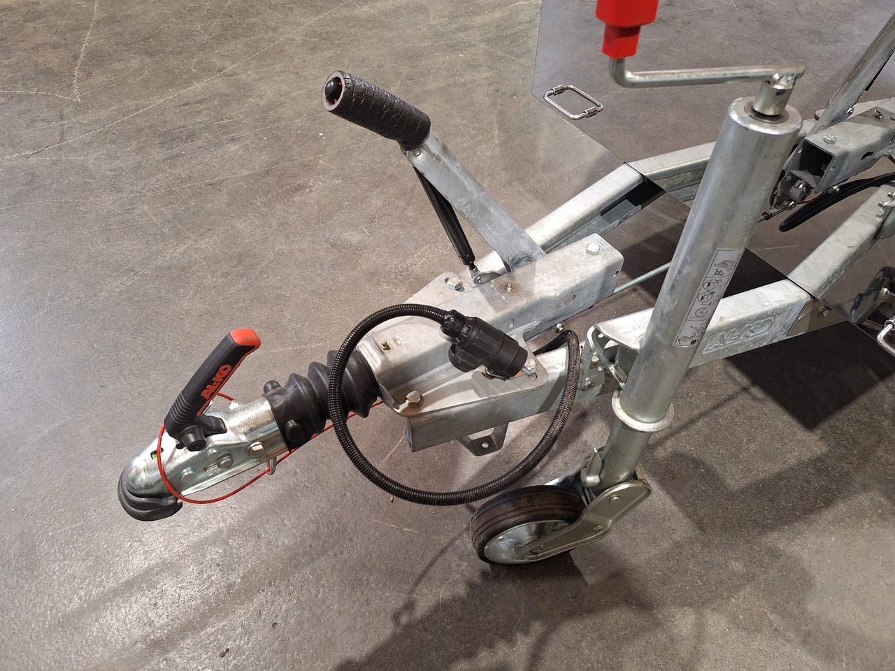 Remolque venta ambulante nuevo Deli Star Trailer American 6000 - EU Standards: foto 8