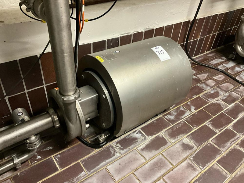 Alfa Romeo Laval - Compresor de aire: foto 1 Alfa Romeo Laval - Compresor de aire: foto 1