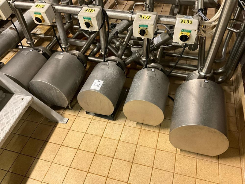 Alfa Romeo Laval - Compresor de aire: foto 1 Alfa Romeo Laval - Compresor de aire: foto 1