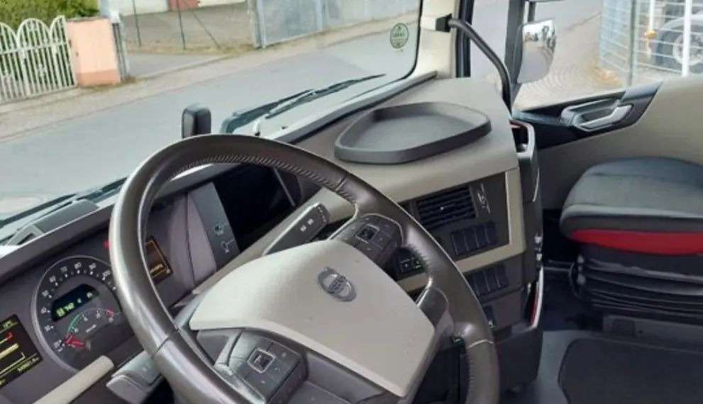 Volvo FH 460 - Cabeza tractora: foto 4 Volvo FH 460 - Cabeza tractora: foto 4