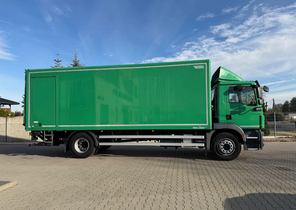 Camión caja cerrada MAN TGM 18.250 Ładownośc 9800 kg: foto 6 Camión caja cerrada MAN TGM 18.250 Ładownośc 9800 kg: foto 6