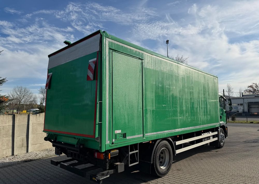 Camión caja cerrada MAN TGM 18.250 Ładownośc 9800 kg: foto 7 Camión caja cerrada MAN TGM 18.250 Ładownośc 9800 kg: foto 7