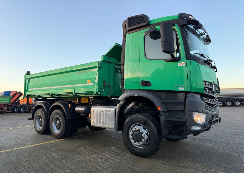 Camión volquete Mercedes-Benz AROCS 3345/6x6/ Wywrotka Miller Bordmatic: foto 9