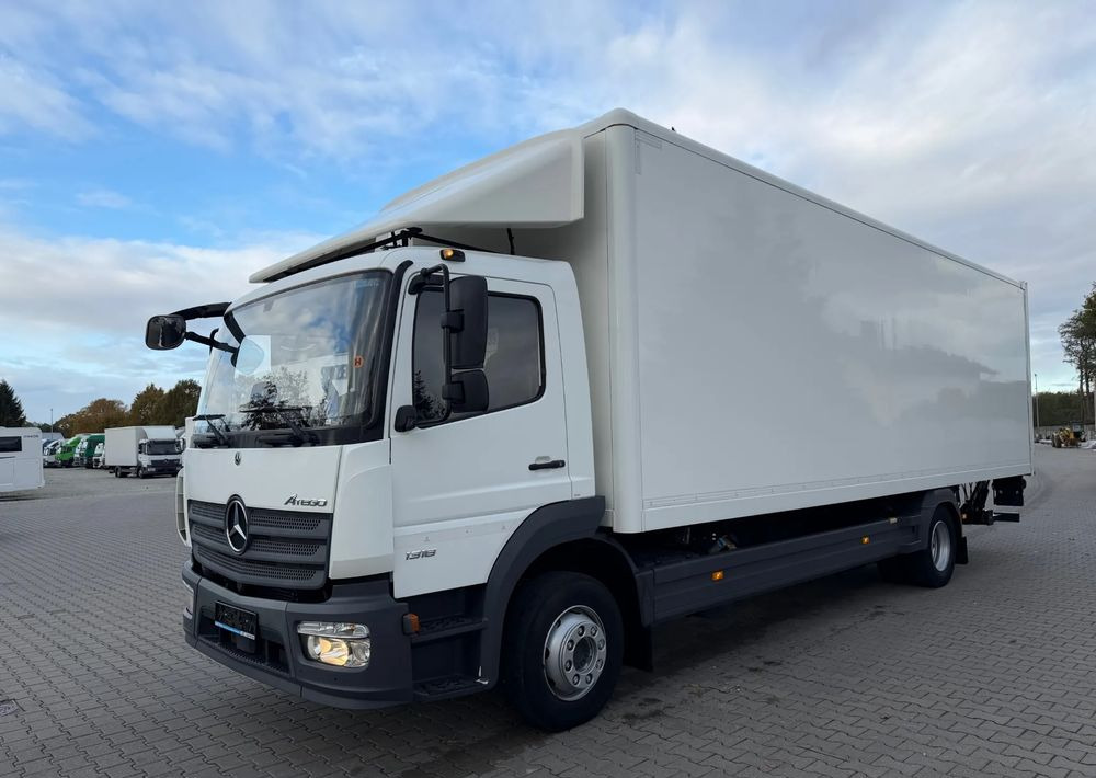 Mercedes-Benz ATEGO 1318 IZOTERMA 20 PALET! - Camión caja cerrada: foto 2 Mercedes-Benz ATEGO 1318 IZOTERMA 20 PALET! - Camión caja cerrada: foto 2