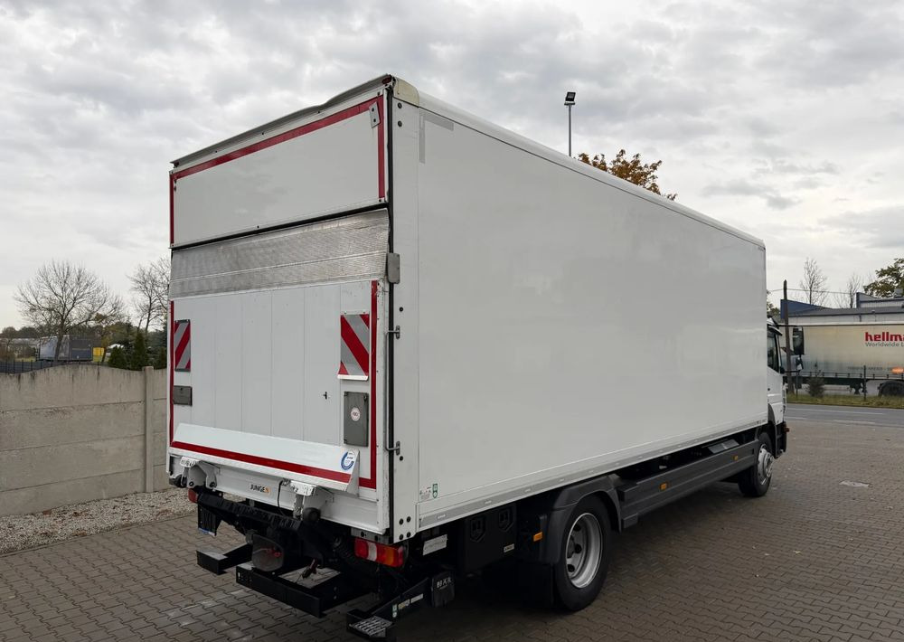 Mercedes-Benz ATEGO 1524 - Camión caja cerrada: foto 4 Mercedes-Benz ATEGO 1524 - Camión caja cerrada: foto 4