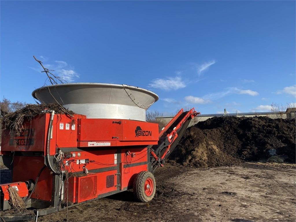 Bizon B-1030 Kompost Schredder Biomasse Mist Compost shr  - Empajadora: foto 1 Bizon B-1030 Kompost Schredder Biomasse Mist Compost shr  - Empajadora: foto 1