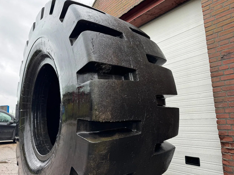 Diversen Liftguard L-5 45/65-45 HEAVY DUTY TIRE - Neumático: foto 5 Diversen Liftguard L-5 45/65-45 HEAVY DUTY TIRE - Neumático: foto 5