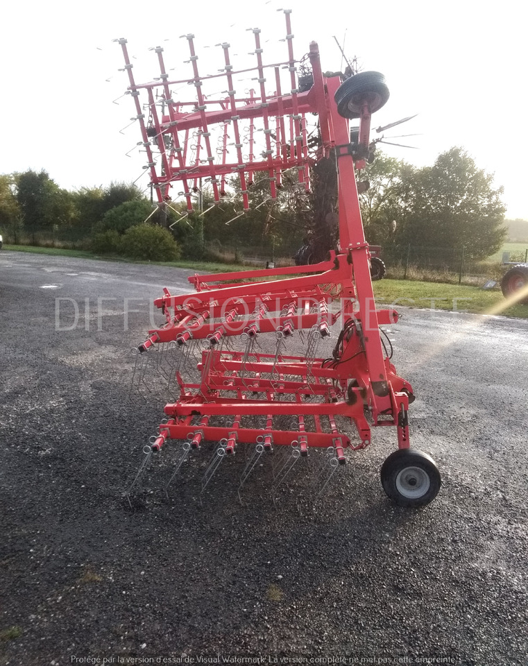 KLIMZA HERSE ETRILLE 9M - Grada de púas: foto 5 KLIMZA HERSE ETRILLE 9M - Grada de púas: foto 5