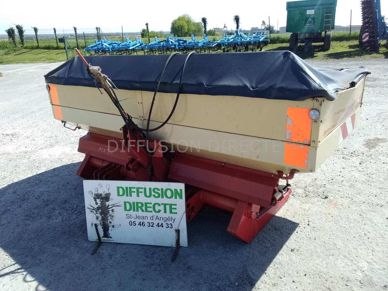 VICON DISTRIBUTEUR D'ENGRAIS GREENLAND - Esparcidor de fertilizantes: foto 1 VICON DISTRIBUTEUR D'ENGRAIS GREENLAND - Esparcidor de fertilizantes: foto 1