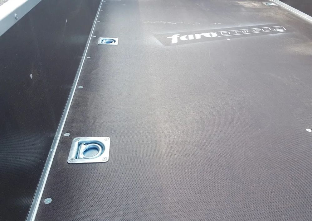 Faro Magicus 3015/2 - Remolque de coche: foto 4 Faro Magicus 3015/2 - Remolque de coche: foto 4