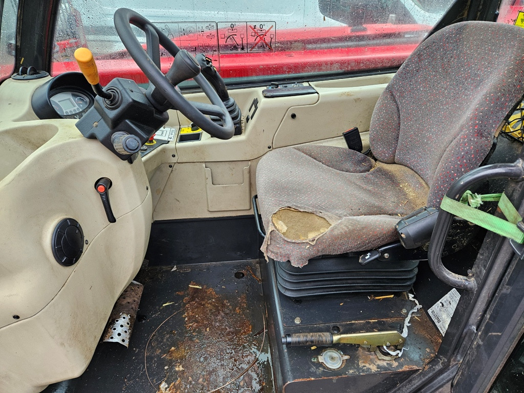 2016 MF 9305 Telescopic handler - Manipulador telescópico: foto 5 2016 MF 9305 Telescopic handler - Manipulador telescópico: foto 5