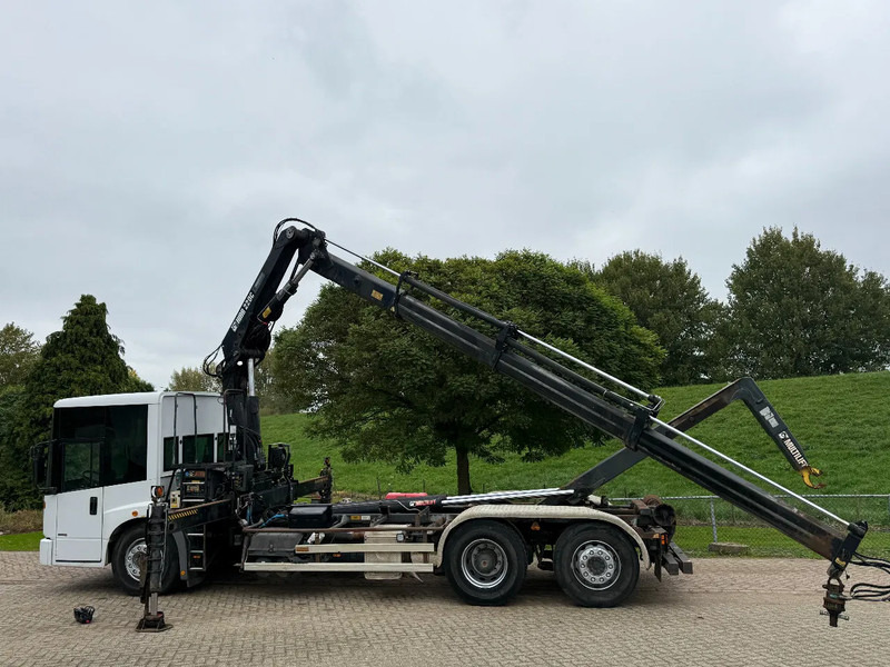 Mercedes-Benz Econic Hiab 220-Hooklift-6x2-Remote - Camión grúa: foto 5 Mercedes-Benz Econic Hiab 220-Hooklift-6x2-Remote - Camión grúa: foto 5