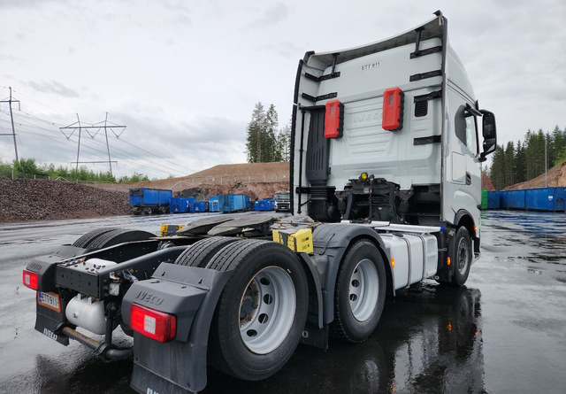 Iveco S-Way 570 6x2 - Cabeza tractora: foto 4 Iveco S-Way 570 6x2 - Cabeza tractora: foto 4