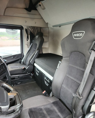 Cabeza tractora Iveco S-Way 570 6x2: foto 13