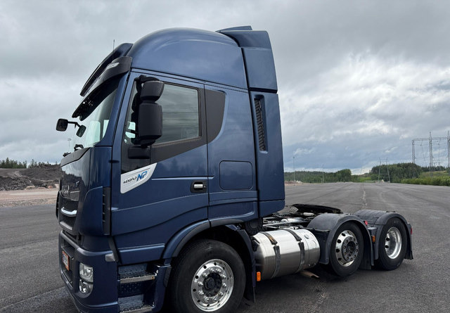 Iveco Stralis 460 LNG / LBG - Cabeza tractora: foto 1 Iveco Stralis 460 LNG / LBG - Cabeza tractora: foto 1