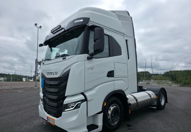 IvecoS-Way 460 4x2 LNG / LBG - Cabeza tractora: foto 1 IvecoS-Way 460 4x2 LNG / LBG - Cabeza tractora: foto 1