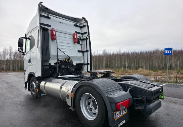 IvecoS-Way 460 4x2 LNG / LBG - Cabeza tractora: foto 3 IvecoS-Way 460 4x2 LNG / LBG - Cabeza tractora: foto 3