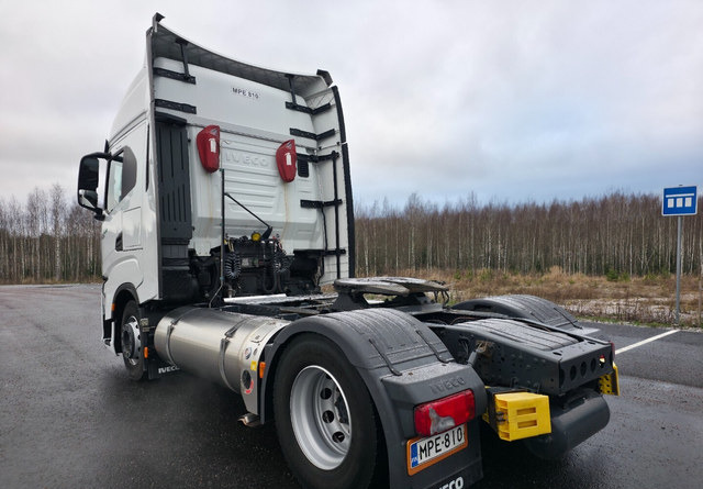 IvecoS-Way 460 4x2 LNG / LBG - Cabeza tractora: foto 3 IvecoS-Way 460 4x2 LNG / LBG - Cabeza tractora: foto 3