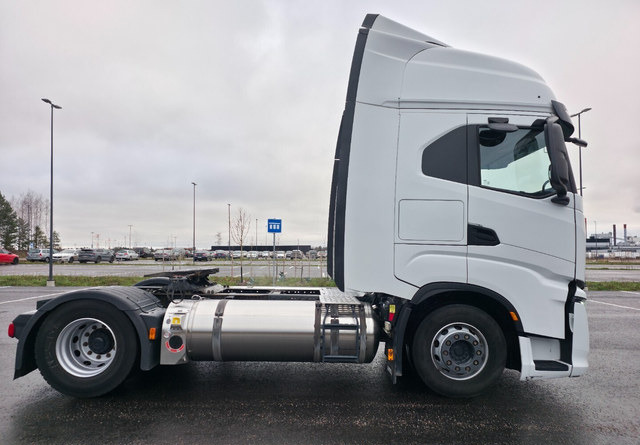 IvecoS-Way 460 4x2 LNG / LBG - Cabeza tractora: foto 5 IvecoS-Way 460 4x2 LNG / LBG - Cabeza tractora: foto 5