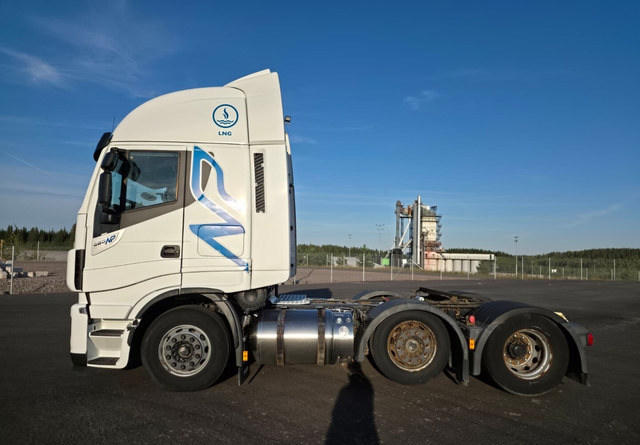IvecoStralis 460 6x2 LNG/LBG - Cabeza tractora: foto 2 IvecoStralis 460 6x2 LNG/LBG - Cabeza tractora: foto 2