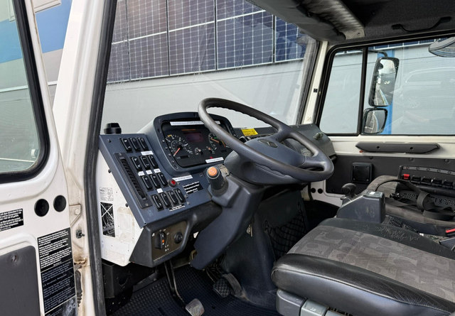 Leasing de  Mercedes-BenzUnimog U5000 + Hiab 099 E-4 Mercedes-BenzUnimog U5000 + Hiab 099 E-4: foto 13