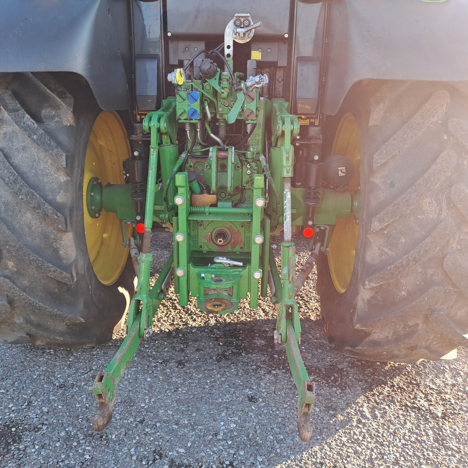 JOHN DEERE 6120 m - Tractor: foto 4 JOHN DEERE 6120 m - Tractor: foto 4
