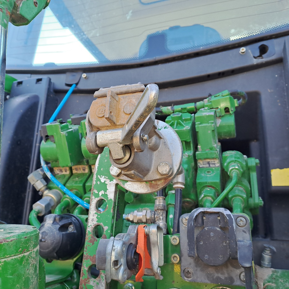 JOHN DEERE 6215R - ASTA AGRIBERTOCCHI - Tractor: foto 4 JOHN DEERE 6215R - ASTA AGRIBERTOCCHI - Tractor: foto 4